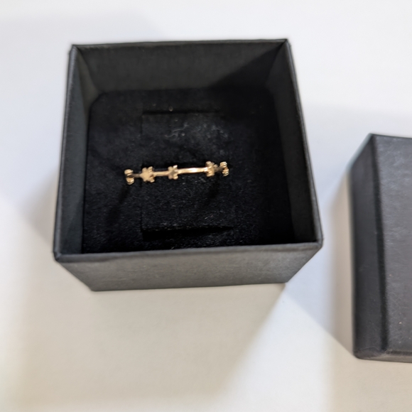 Catbird Nocturne Ring - Picture 4 of 6